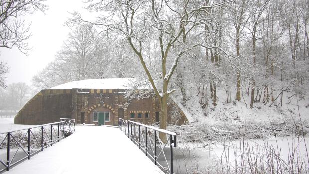 Fort Rhijnauwen in de sneeuw