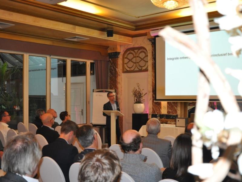Een presentatie van architect Marcel Steeghs tijdens de startbijeenkomst.